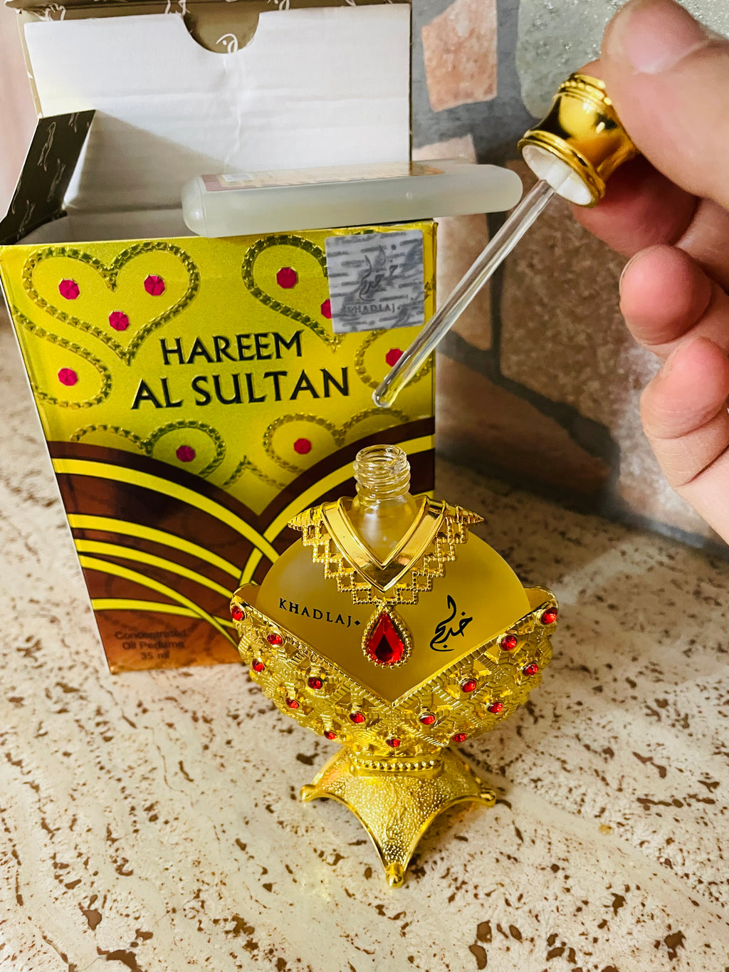 Khadlaj Hareem Al Sultan Gold olio profumato concentrato unisex 35 ML