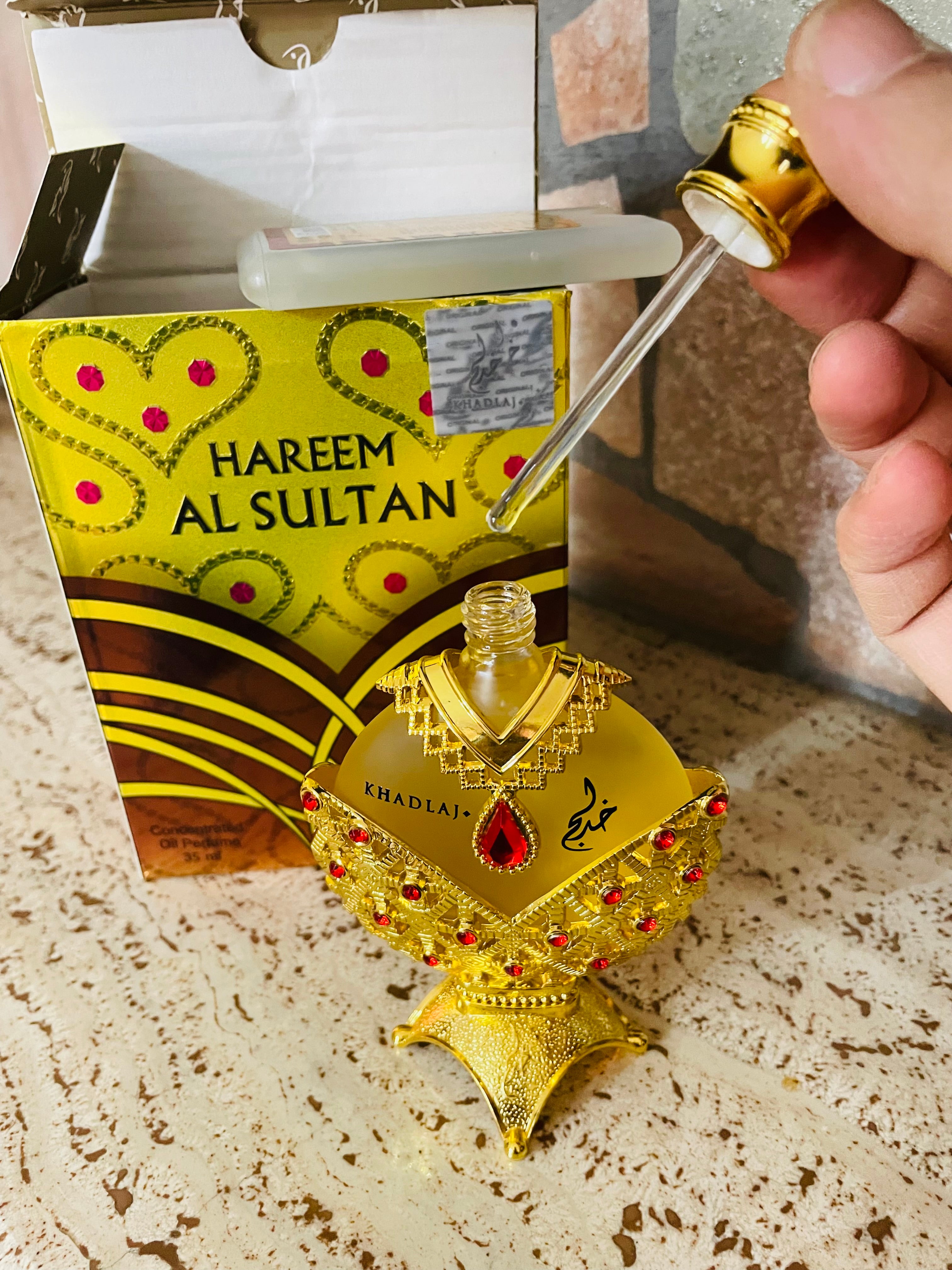 Khadlaj Hareem Al Sultan Gold olio profumato concentrato unisex 35 ML