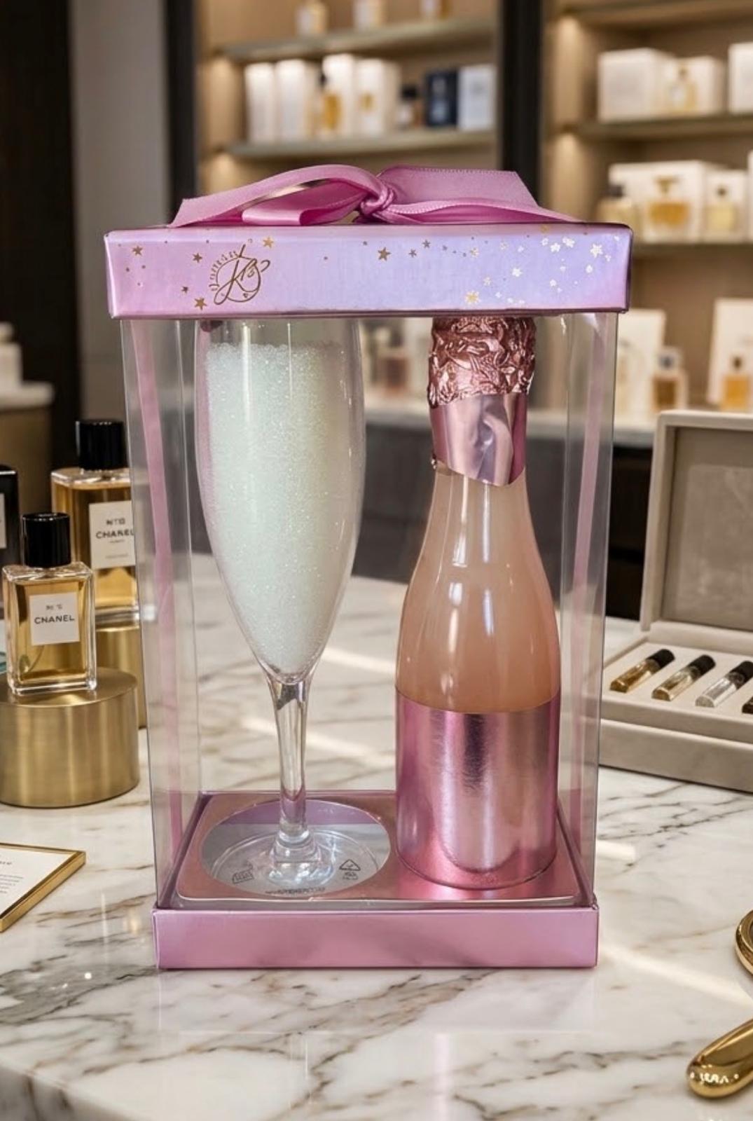 Set Regalo Doccia Eleganza Rose Cloud – Bagnoschiuma 260ml e Perle da Bagno in Confezione a Bottiglia di Champagne con Calice