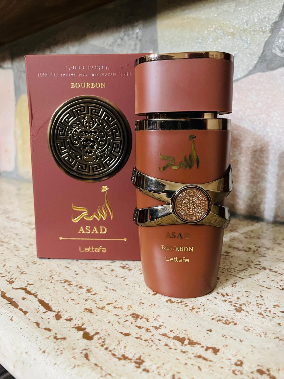 Lattafa Asad Bourbon Eau de Parfum 100ml Uomo Profumo Arabo Dolce Speziato Vaniglia Amber