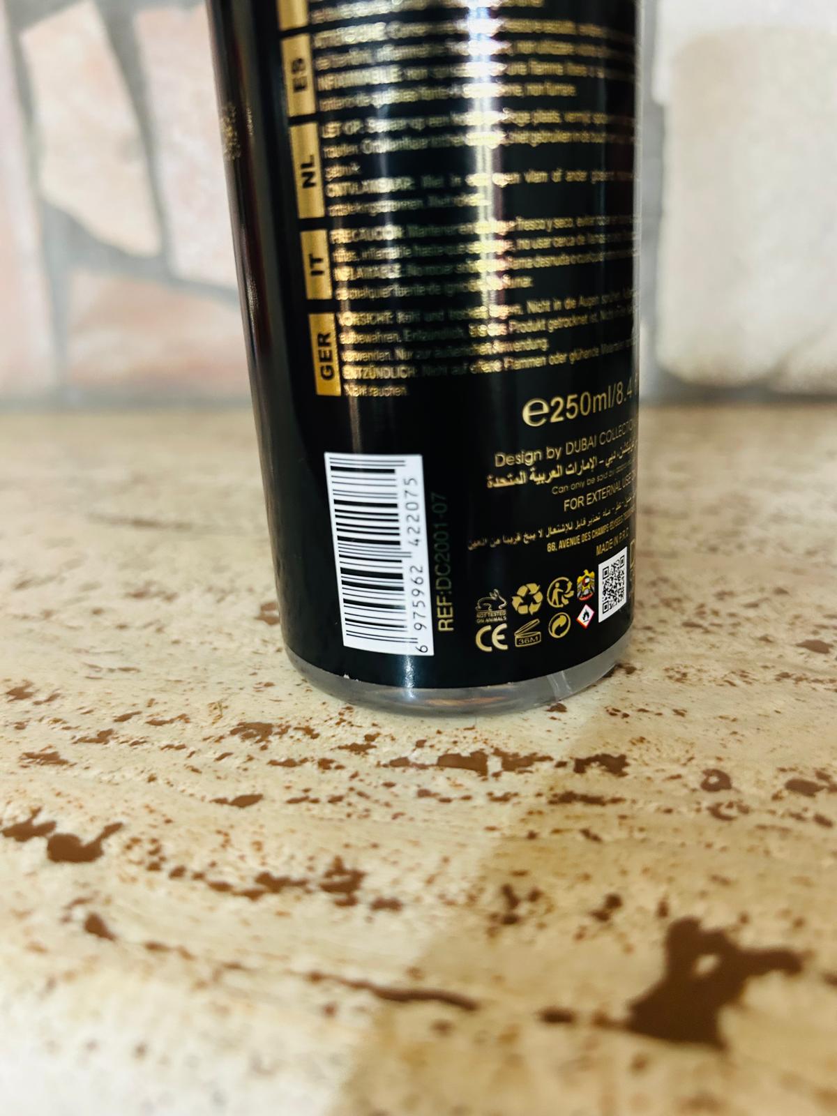 Acqua Corpo Araba Profumata 250ml Qaed Al Fursan- Linea Dubai Collection - Fragranza Orientale Lussuosa, Note Fruttate e Legnose con Ambra e Oud (Vaporizzatore No-Gas)