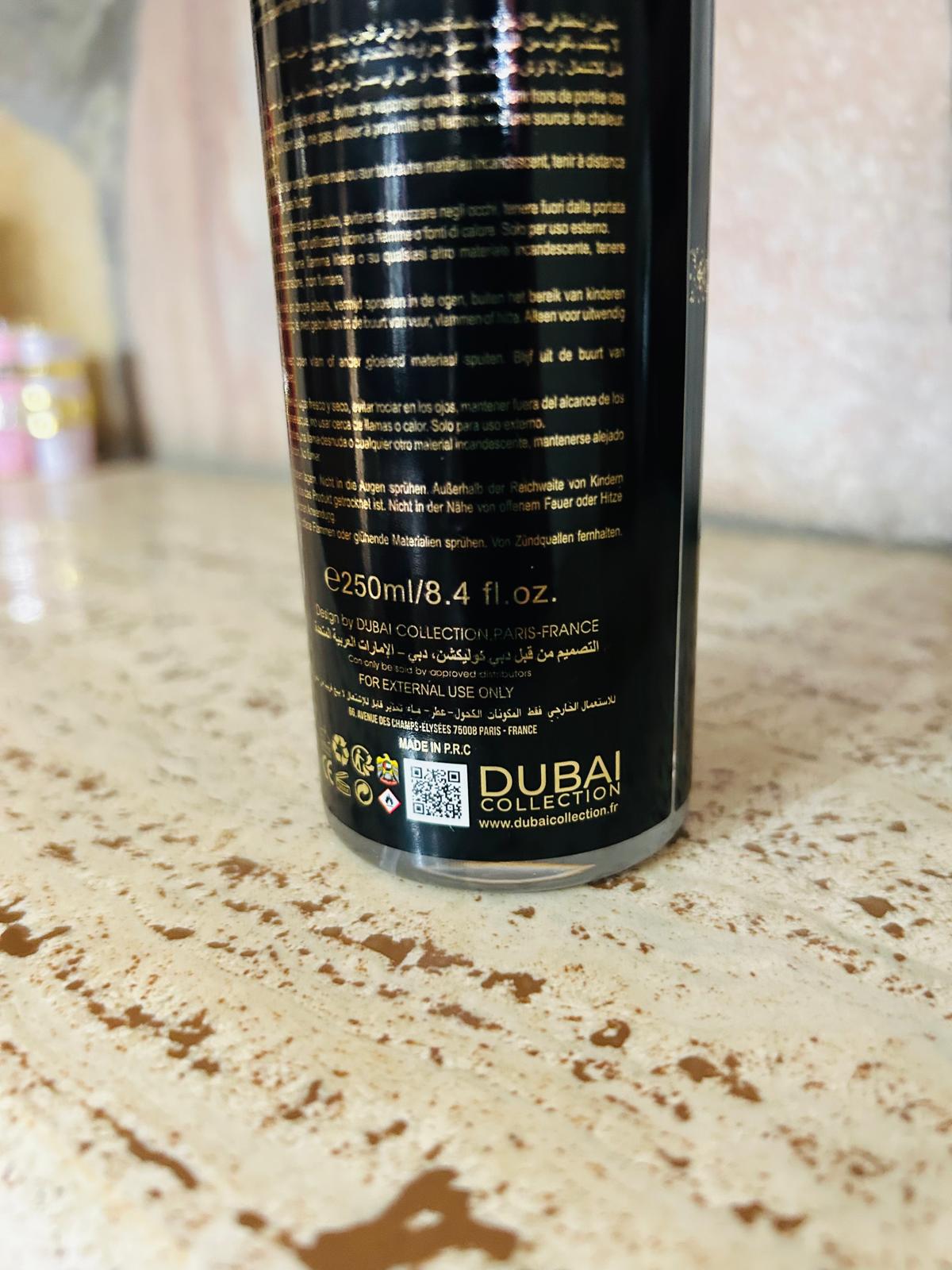 Acqua Corpo Araba Profumata 250ml Qaed Al Fursan- Linea Dubai Collection - Fragranza Orientale Lussuosa, Note Fruttate e Legnose con Ambra e Oud (Vaporizzatore No-Gas)